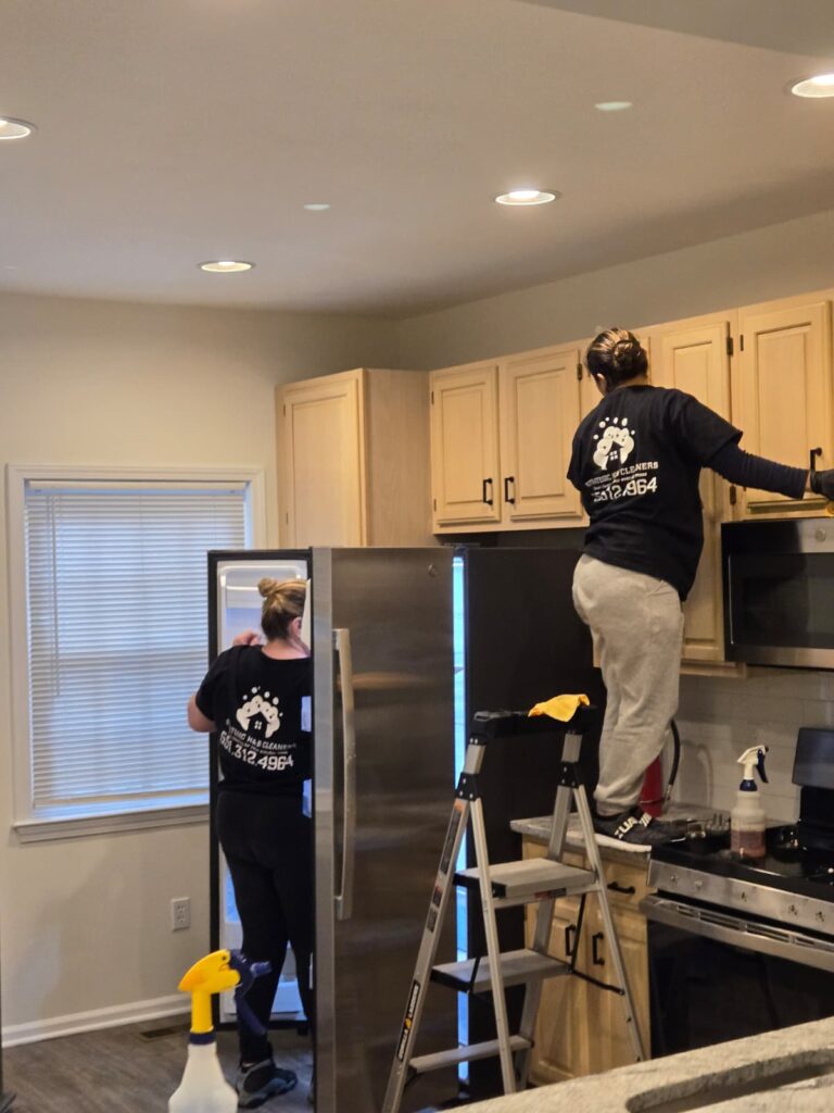 Why Messy Spaces Make You Feel Tired & Stressed